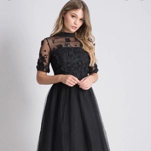 NWT Chi Chi London Oria Dress